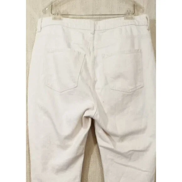 Primark Cares Women's Denim Jeans Ivory Distressed Mom Straight Leg Fringe Sz16 - Picture 7 of 9